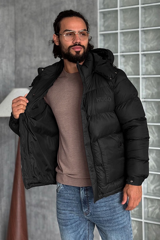 Мужская чёрная куртка Hugo Boss