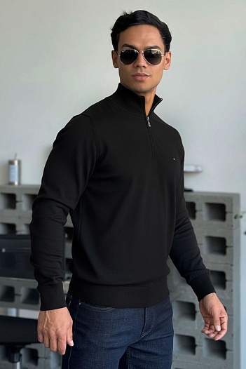 Кофта чёрного цвета Tommy Hilfiger quarter-zip   