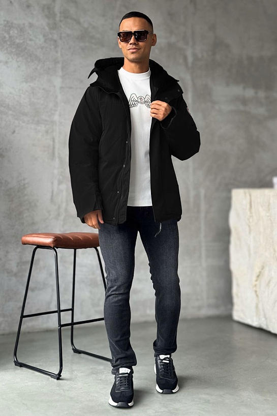 Чёрный пуховик Canada Goose Sanford logo-patch