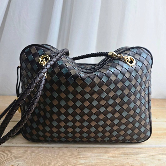 Кожаная сумка Bottega Veneta Mckenzie 27x13 см