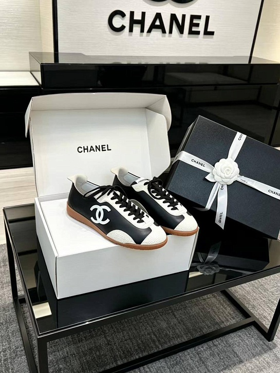 Женские кожаные кроссовки Chanel premium