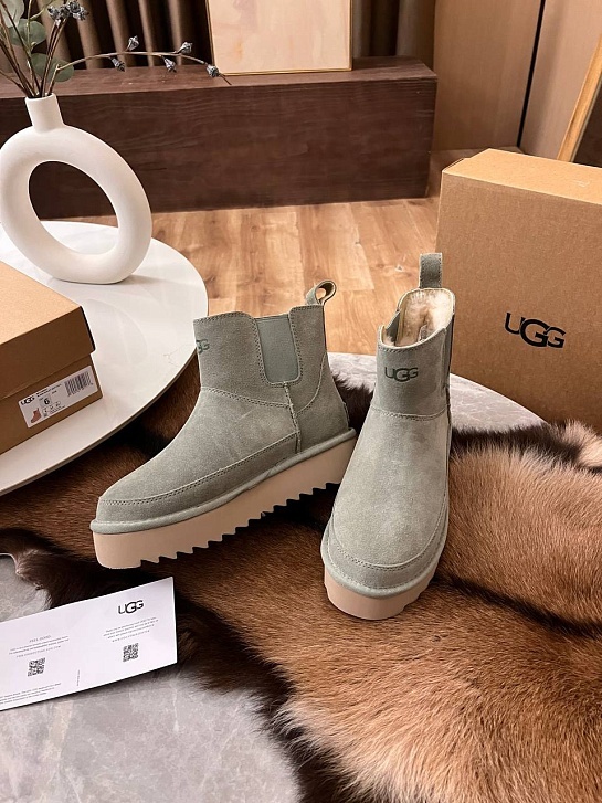Женские замшевые ботинки с мехомм UGG Dipper - Grey
