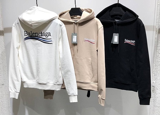 Оверсайз худи Balenciaga белого цвета