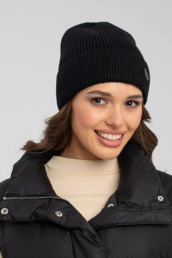 Шапка чёрного цвета Emporio Armani logo-plaque   