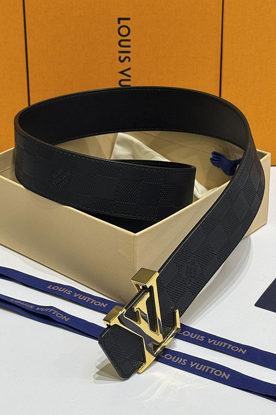 Кожаный ремень Louis Vuitton Initiales premium