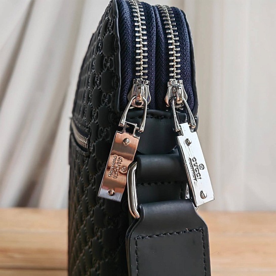 Кожаная сумка Gucci GG Supreme 28х24 см