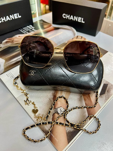 Женские солнцезащитные очки Chanel   