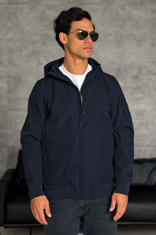 Синяя ветровка C.P. Company Pro-Tek lens detail