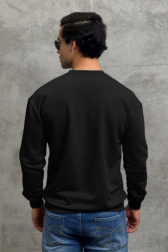 Свитшот чёрного цвета Calvin Klein embroidered-logo