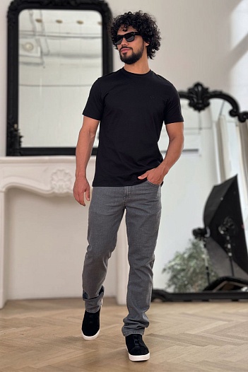 Мужские серые джинсы Hugo Boss   