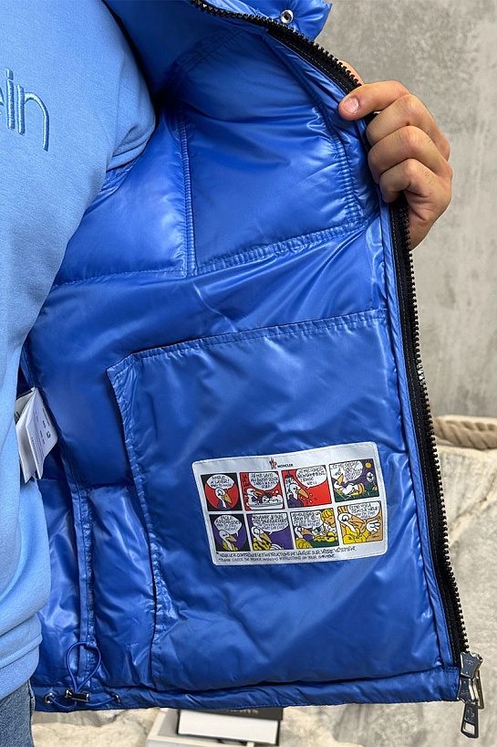 Пуховик голубого цвета Moncler Montbeliard