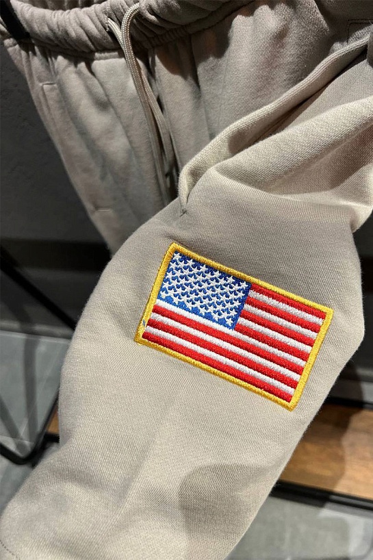 Мужские серые шорты Balenciaga x Nasa