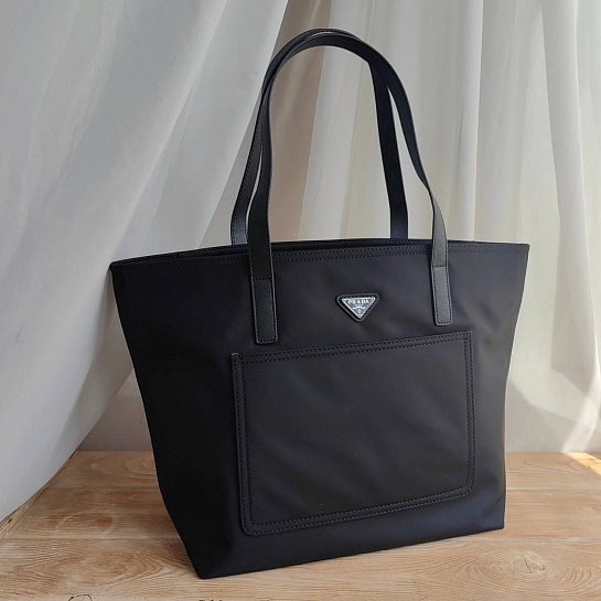 Женская сумка-тоут Prada Re-Nylon 30x28 см