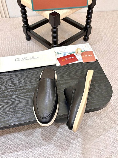 Мужские кожаные шлёпанцы Loro Piana   