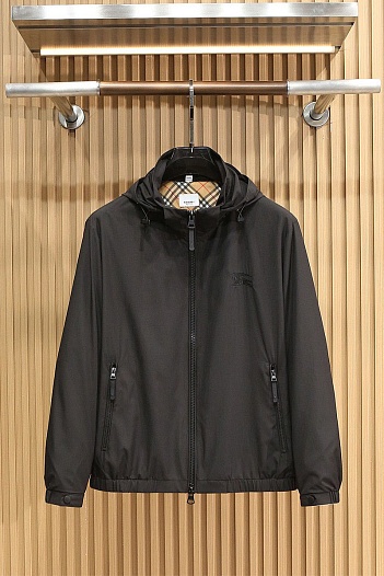 Мужская чёрная ветровка Burberry   