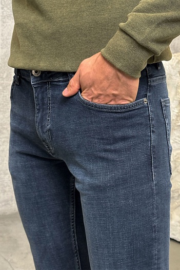 Мужские тёмно-синие джинсы Emporio Armani   