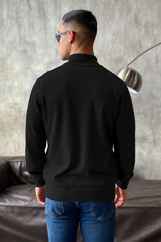 Мужской джемпер Hugo Boss чёрного цвета