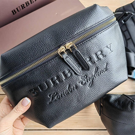 Кожаная сумка на пояс Burberry 30х17 см
