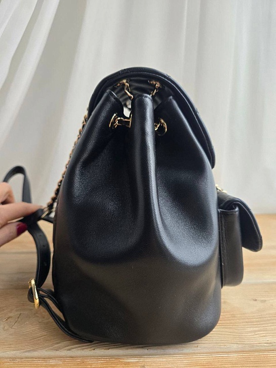 Кожаный рюкзак Chanel 23x23 см