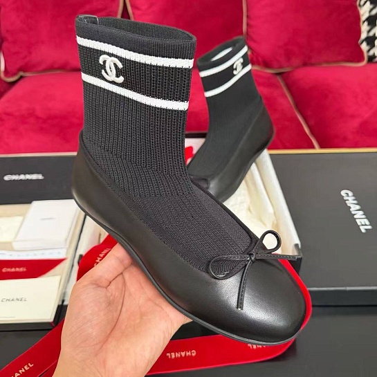 Женские кожаные балетки чёрного цвета Chanel premium
