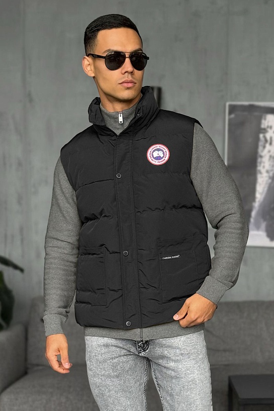 Жилет чёрного цвета Canada Goose logo-patch