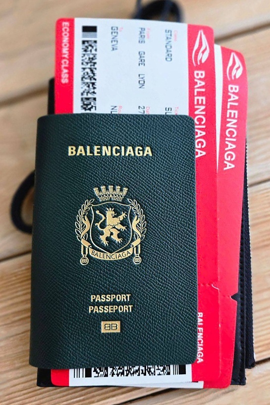 Кошелёк Balenciaga "Passport with tickets" - Green