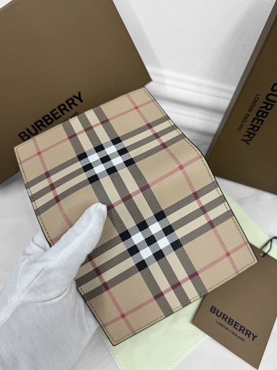 Кожаная обложка для паспорта Burberry Check Premium 14x10x2 см