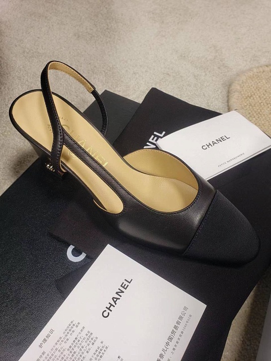 Женские кожаные туфли на каблуке Chanel premium
