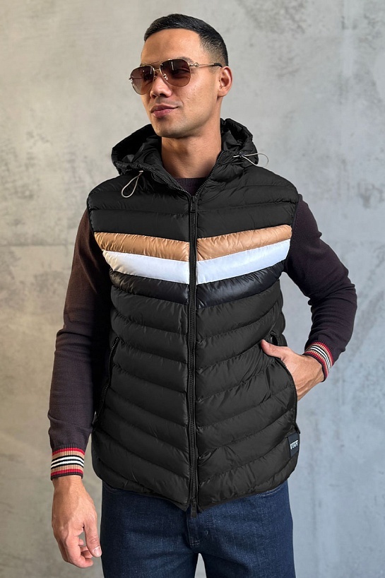 Жилет чёрного цвета Hugo Boss Coviltra