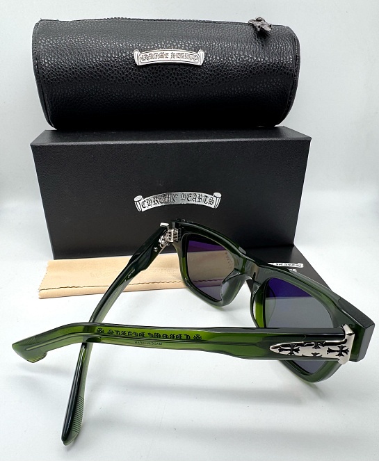 Солнцезащитные очки Chrome Hearts Charismadick