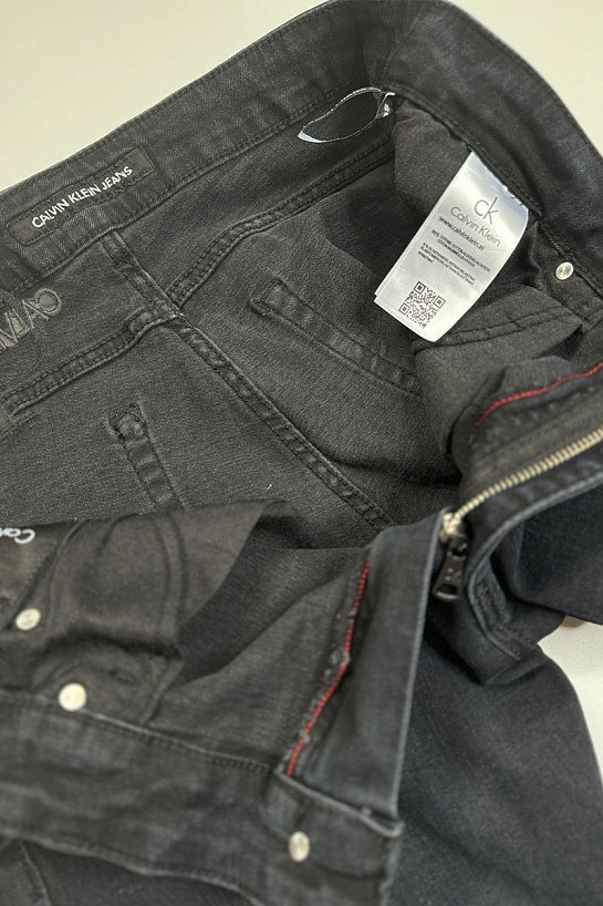 Мужские чёрные джинсы Calvin Klein logo-embroidered
