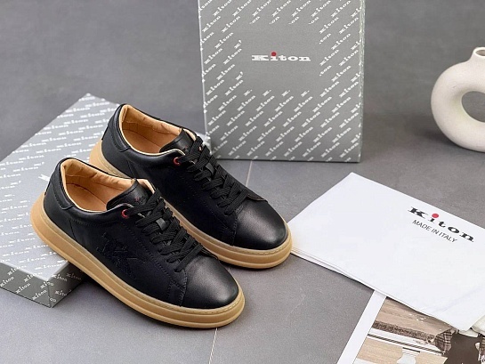 Кожаные кроссовки Kiton чёрного цвета