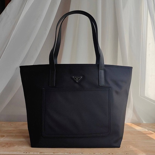 Женская сумка-тоут Prada Re-Nylon 30x28 см   