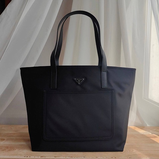 Женская сумка-тоут Prada Re-Nylon 30x28 см