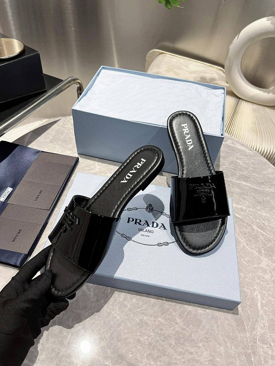 Женские кожаные шлёпанцы Prada Premium - Black