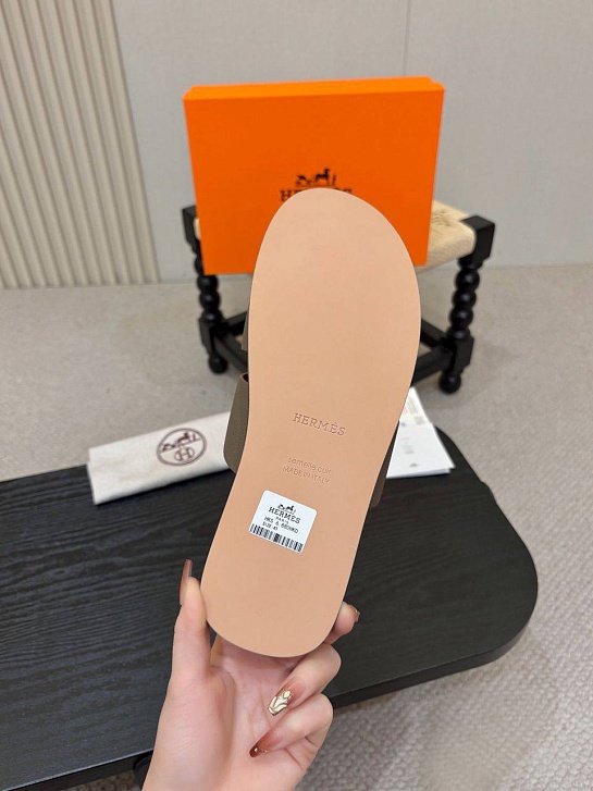 Мужские шлёпанцы Hermes Izmir