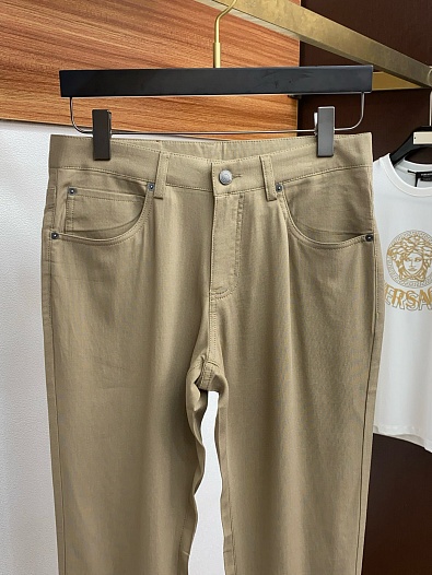 Джинсы бежевого цвета Loro Piana Premium   