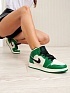 Женские кроссовки Nike Dunk High -  White / Green