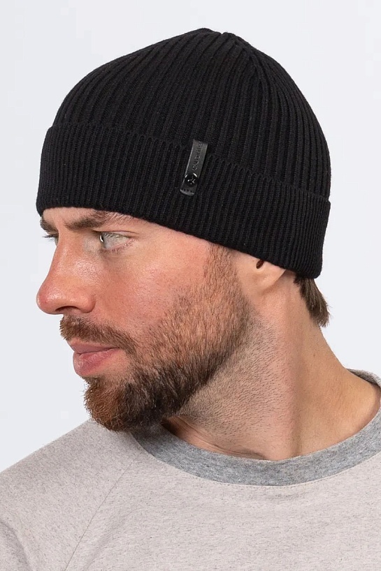 Шапка чёрного цвета Calvin Klein