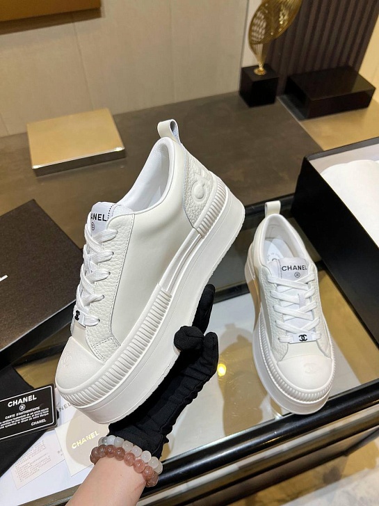 Женские кожаные кроссовки Chanel premium