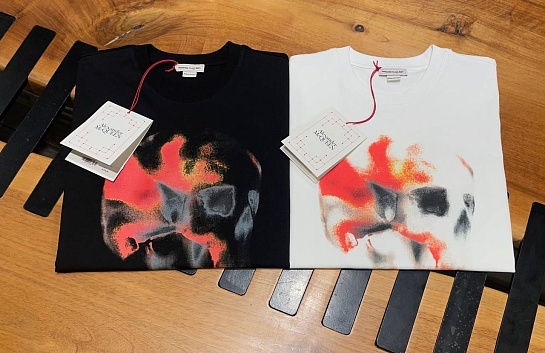 Футболка белого цвета Alexander McQueen Obscured Skull