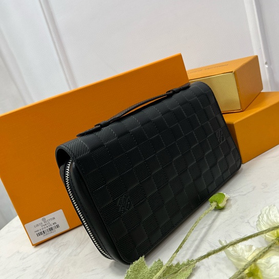 Кожаное портмоне Louis Vuitton Zippy XL Premium 22x12x5 см