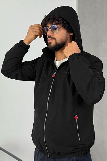 Мужская чёрная ветровка Kiton   