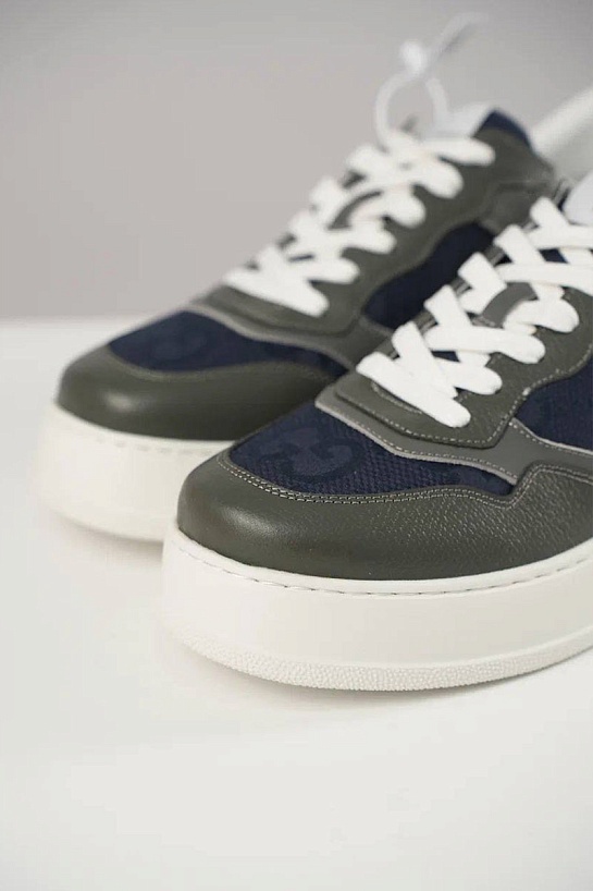 Комбинированные кроссовки Gucci Interlocking G - Grey / Blue