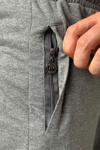 Мужские серые шорты Armani Exchange   