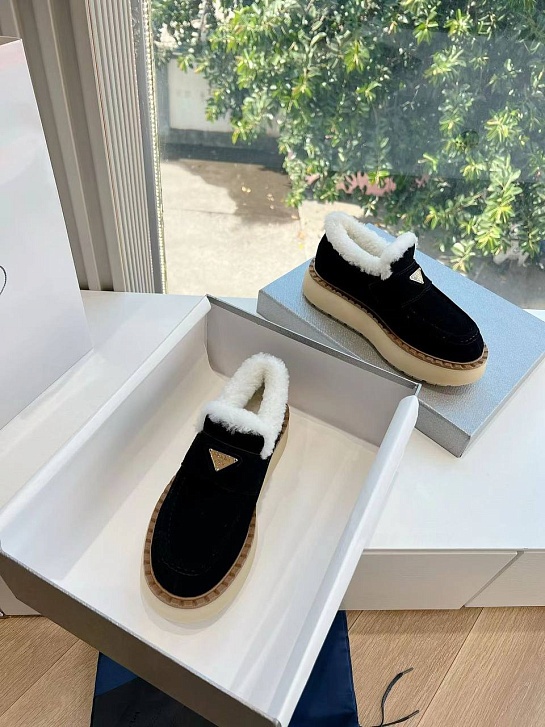 Женские меховые лоферы Prada Suede Premium - Black