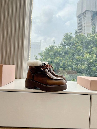 Женские кожаные ботинки с мехом MIU MIU Premium   