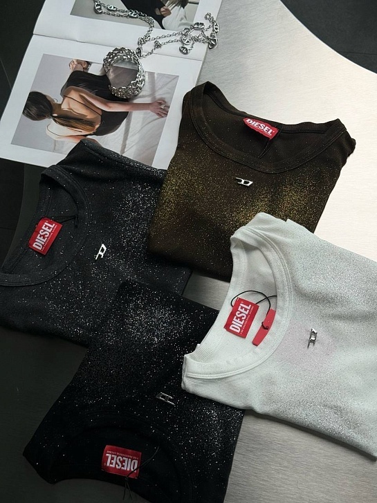 Женская белая футболка Diesel