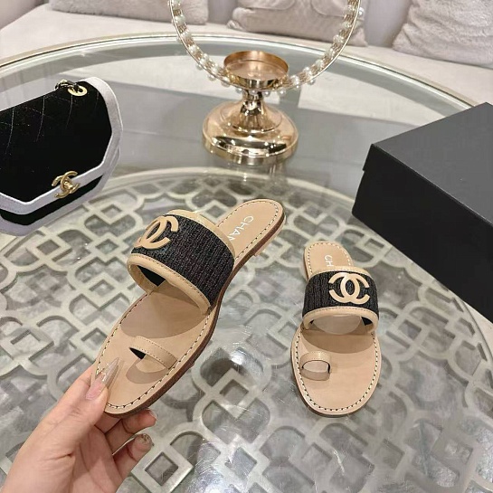 Женские кожаные шлёпанцы Chanel premium