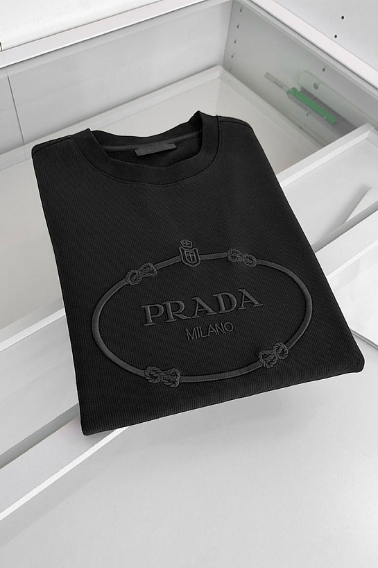 Мужской чёрный свитшот Prada logo-embroidered